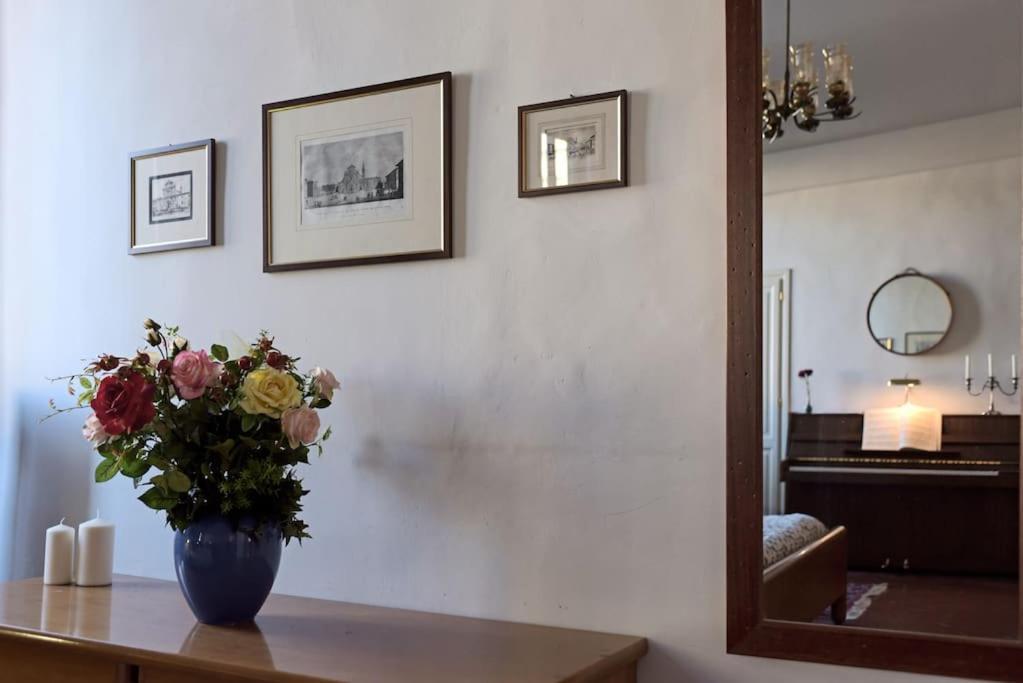 Cozy Apartment With Private Garden - City Center - Florenţa Exterior foto