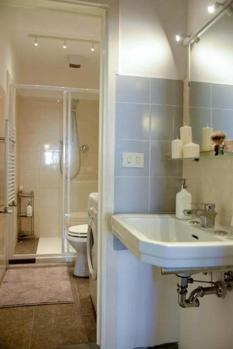 Cozy Apartment With Private Garden - City Center - Florenţa Exterior foto