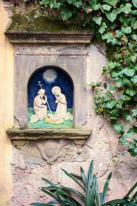 Cozy Apartment With Private Garden - City Center - Florenţa Exterior foto