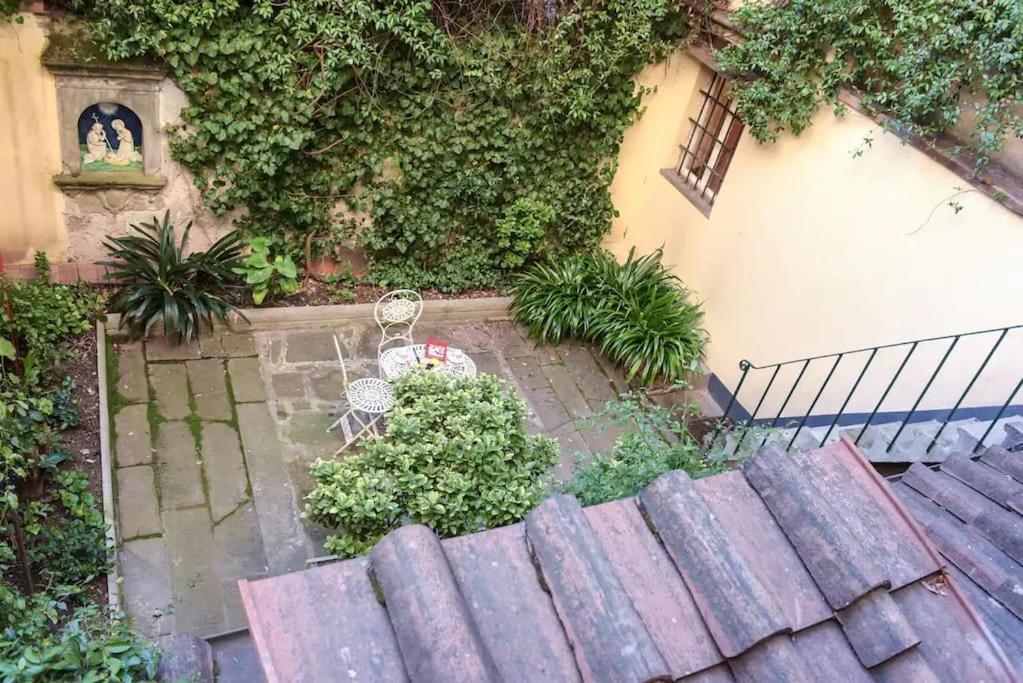 Cozy Apartment With Private Garden - City Center - Florenţa Exterior foto